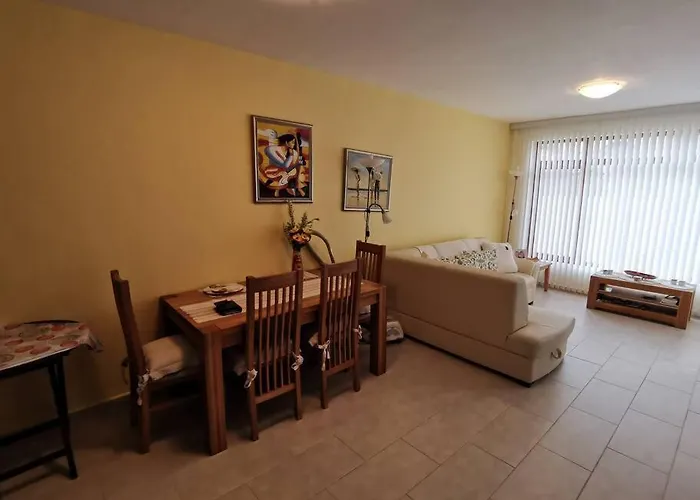 Homely, 2 Bed Apt, 4* Vineyards * Kableshkovo (Burgas)