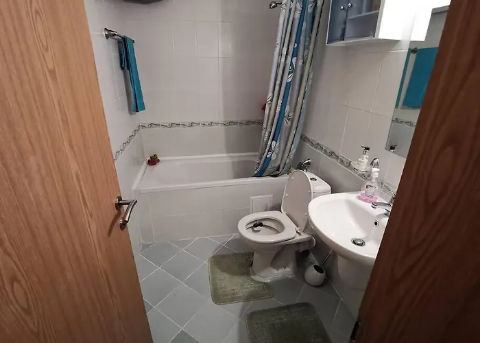 Homely, 2 Bed Apt, 4* Vineyards *